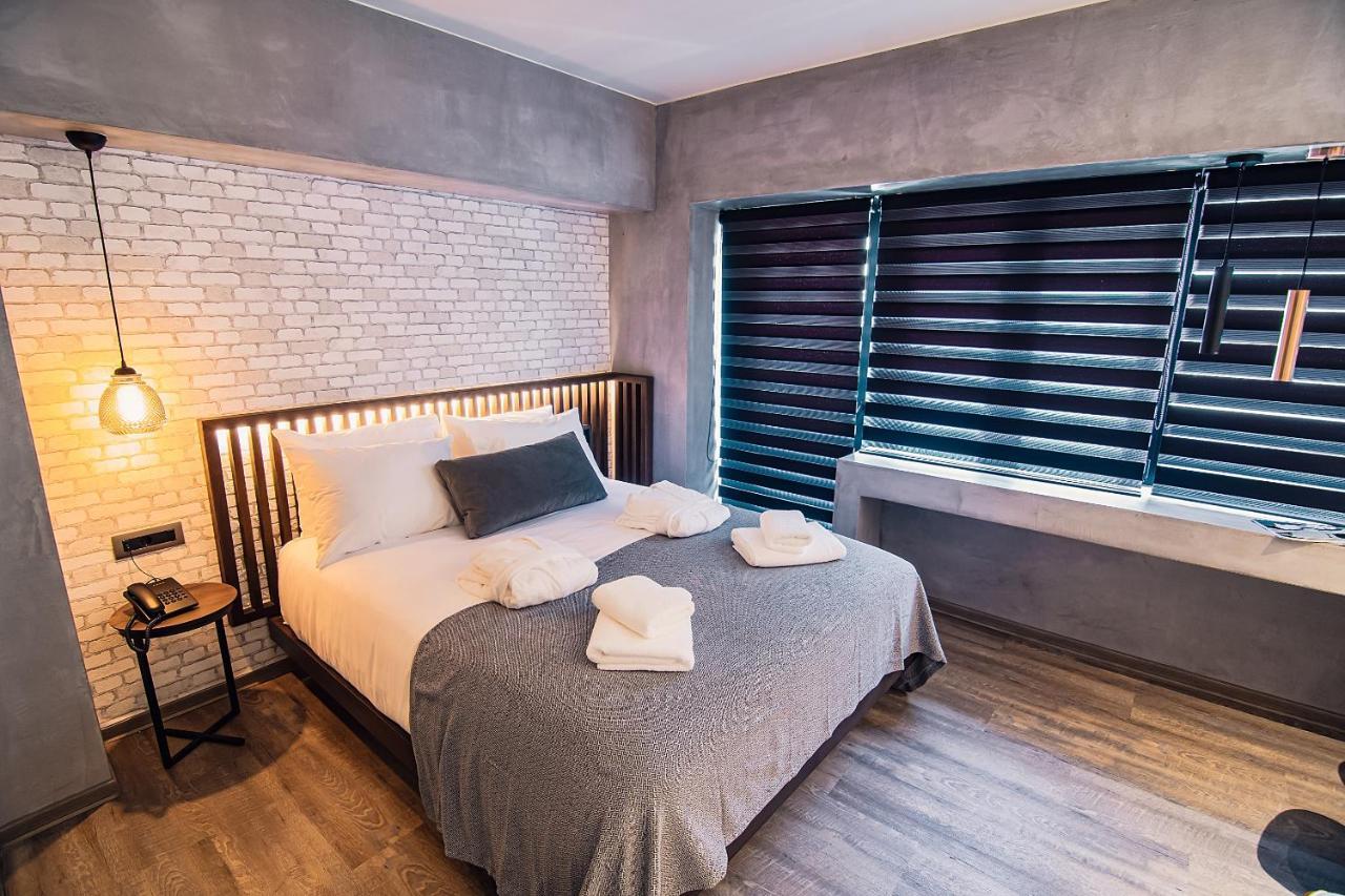 Project 3 Urban Chic 4*