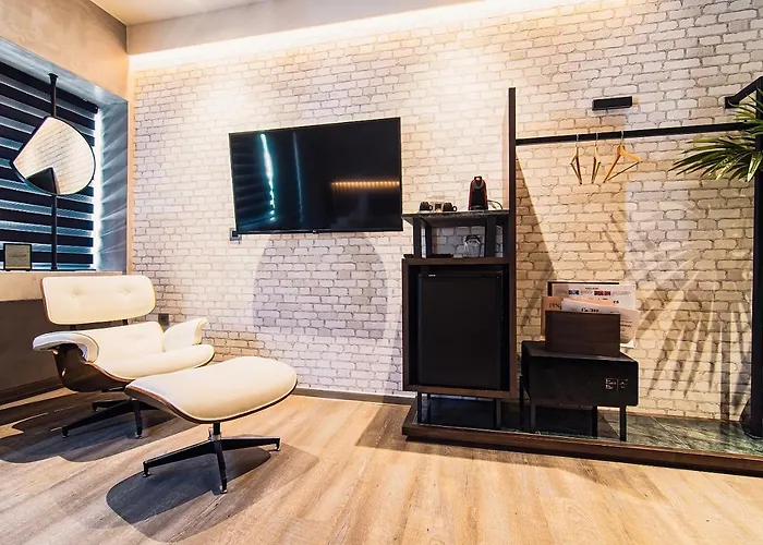 Project 3 Urban Chic Hotel