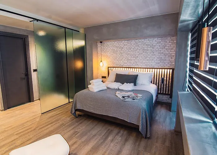 Project 3 Urban Chic Hotel